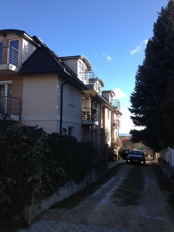 Balatonfuered Apartment Pokoj fotografie